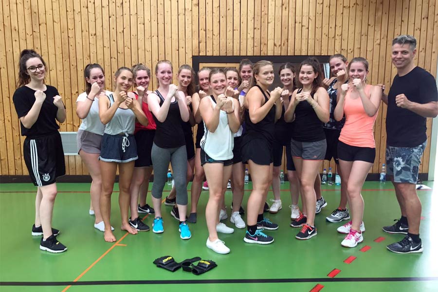 Selbsverteidigungskurs Schuelerinnen Lmg