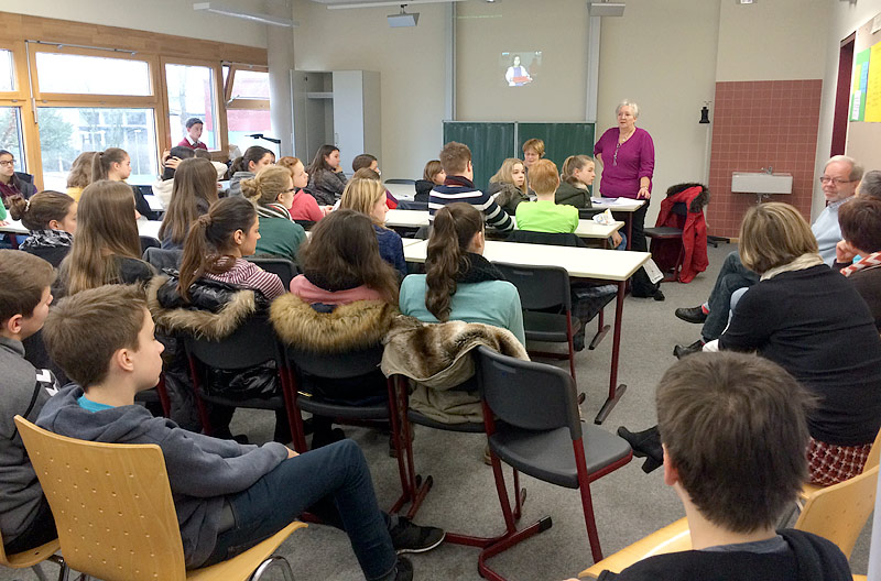 Vortrag vom Flüchtlingshelferkreis